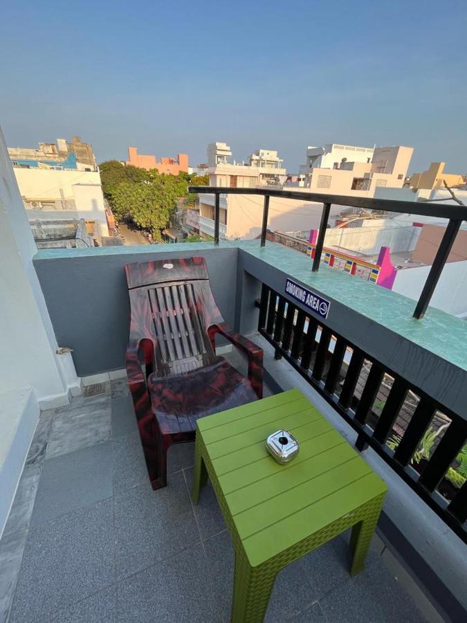 Chez Prabha Homestay Puducherry Exterior foto